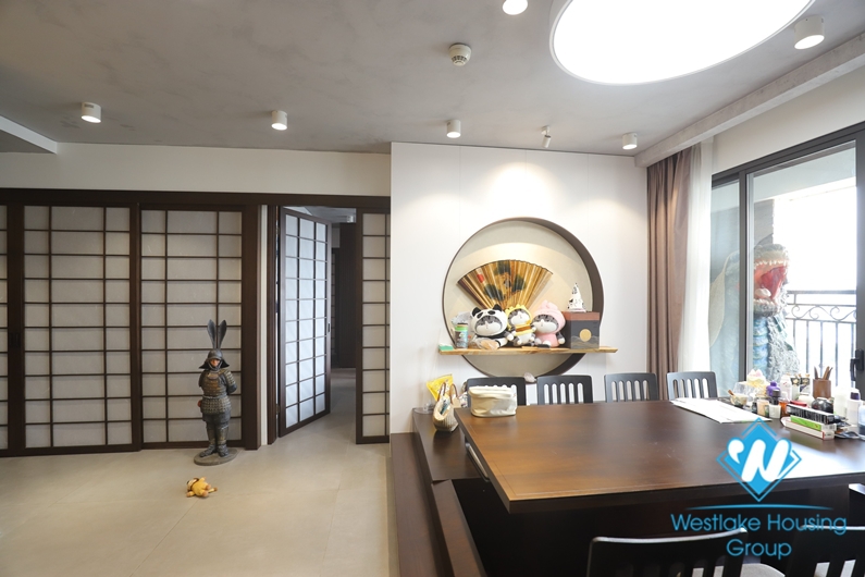 Large size apartment 4 bedrooms for rent at D' Leroi soleil Xuan Dieu.